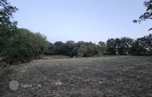 Land plot 3,623 m² in Tinjan for 295,000 €
