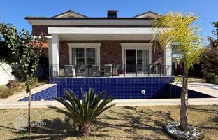 House 200 m² in Kemer for 34,983,000 TRY