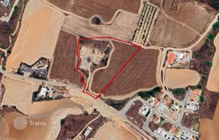 Land plot 14,661 m² in Strovolos for 2,165,000 €