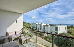 2-bedroom villa 108 m² in Vila do Bispo for 595,000 €