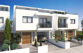 Modern complex of villas near Larnaca for 450,000 €