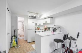 Terraced house – Dupont Street, Old Toronto, Toronto,  Ontario,   Canada for C$1,799,000