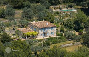 5-bedroom villa in Callas for 1,850,000 €