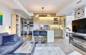 Apartment – Peter Street, Old Toronto, Toronto,  Ontario,   Canada for C$821,000