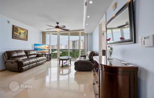 2-bedroom apartments in condo 121 m² in Collins Avenue for $979,000