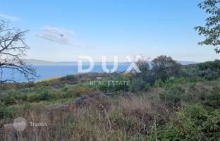 Land plot 1,205 m² in Rabac for 250,000 €