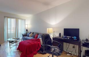 1-bedroom apartment in Wellington Street West for C$774,000