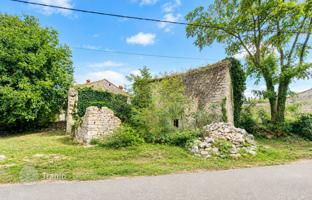 Land plot 141 m² in Krmed for 52,000 €