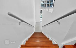1-bedroom apartments in condo 105 m² in Miami for $550,000