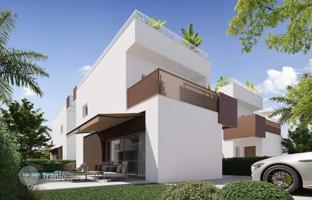 3-bedroom villa 215 m² in Elche for 595,000 €