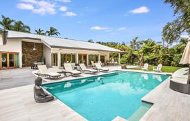 Comfortable villa with a plot, a pool and a terrace, Pinecrest, USA for $1,997,000