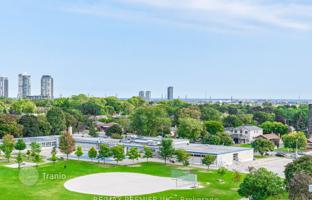 5-bedroom apartment in Etobicoke for C$936,000