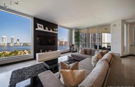 Comfortable flat with ocean views in a residence on the first line of the beach, Aventura, Florida, USA for $1,900,000