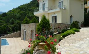 5-bedroom villa 240 m² in Epidavros for 3,300 € per week