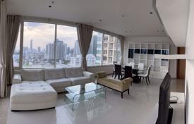 2 bed Condo in The Empire Place Yan Nawa Sub District for $438,000