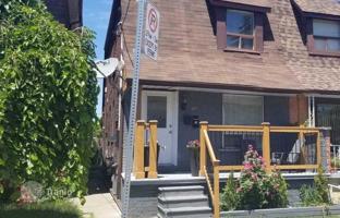 12-bedroom townhouse in York for C$1,459,000