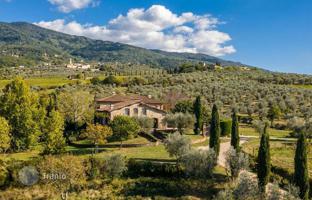 14-bedroom villa 854 m² in Reggello for 1,300,000 €