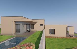 Land plot 1,200 m² in Porec for 110,000 €