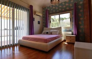 4-bedroom cottage 500 m² in Pyrgos for 1,800,000 €