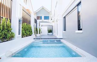 4-bedroom villa 320 m² in Pattaya for $444,000