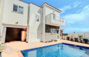 3-bedroom villa in Avgorou for 278,000 €