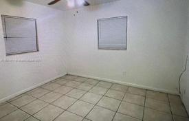 Townhome – Fort Lauderdale, Florida, USA for $270,000