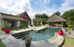 3-bedroom villa 270 m² in Rivière Noire District for $2,018,000