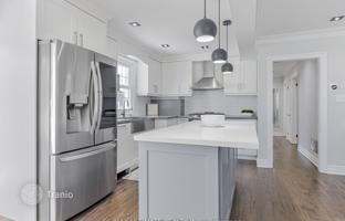 12-bedroom house in Scarborough for C$1,695,000