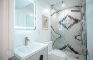 5-bedroom house in East York for C$2,631,000