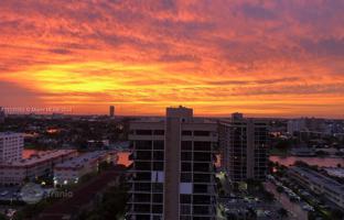 2-bedroom apartments in condo 122 m² in Hallandale Beach for $739,000