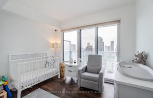 8-bedroom apartment in Yonge Street for C$1,291,000