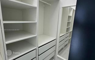 2-bedroom apartments in condo 99 m² in Doral for $560,000