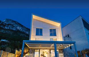 4-bedroom villa 230 m² in Sveti Stefan for 850,000 €