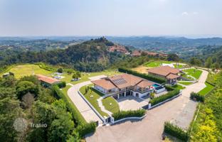 6-bedroom villa in Cuneo for 2,400,000 €