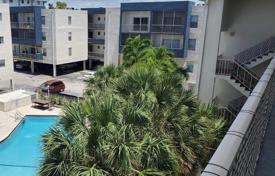 Condo – North Miami Beach, Florida, USA for $899,000