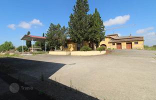Land plot 1,204 m² in Asciano for 980,000 €