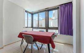 Furnished apartment with parking near the beach in Los Cristianos, Tenerife, Spain for 240,000 €