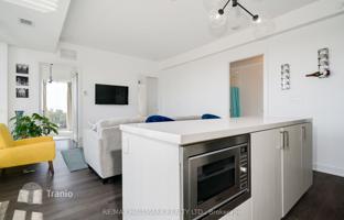 6-bedroom apartment in Saint Clair Avenue West for C$1,234,000