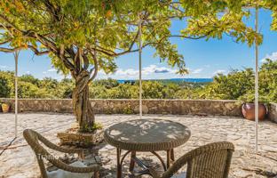 6-bedroom cottage in Gordes for 1,762,000 €