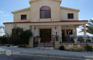 7-bedroom cottage 400 m² in Geroskipou for 1,200,000 €