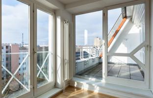 Spacious penthouse with a terrace in Charlottenburg, Berlin, Germany for 999,000 €