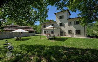 Villa with a garden and a swimming pool close to Florence, Italy for 4,000,000 €