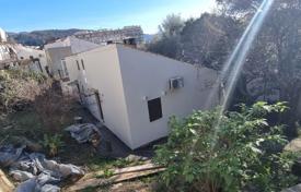 Plot 610 m² with an old house in Budva, Dubovica for 165,000 €