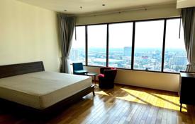 3-bedroom apartments in condo in Khlong Toei for $3,060 per week