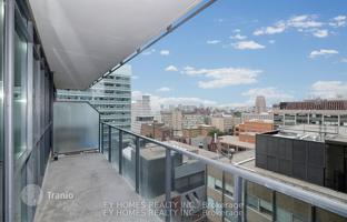 7-bedroom apartment in Bay Street for C$1,345,000
