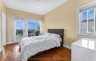 8-bedroom townhouse in York for C$1,937,000