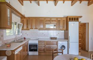 2-bedroom villa in Administration of the Peloponnese, Western Greece and the Ionian Islands for 850,000 €