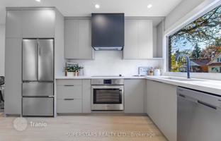 8-bedroom house in Scarborough for C$1,223,000