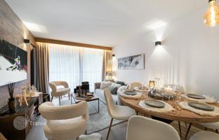 Spacious apartment with a panoramic view of the mountains in the center of Courchevel, France for 1,450,000 €
