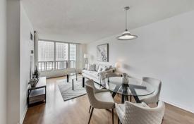 Apartment – Bay Street, Old Toronto, Toronto,  Ontario,   Canada for C$1,102,000